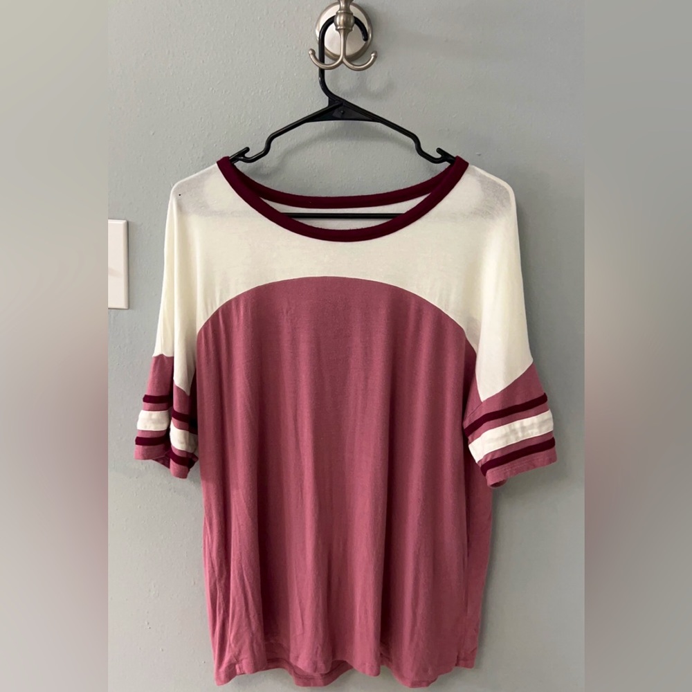 Sweet Tea’s pink and burgundy XL shirt